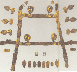 双龙戏珠纹铜鎏金马后鞦的装饰件共52件